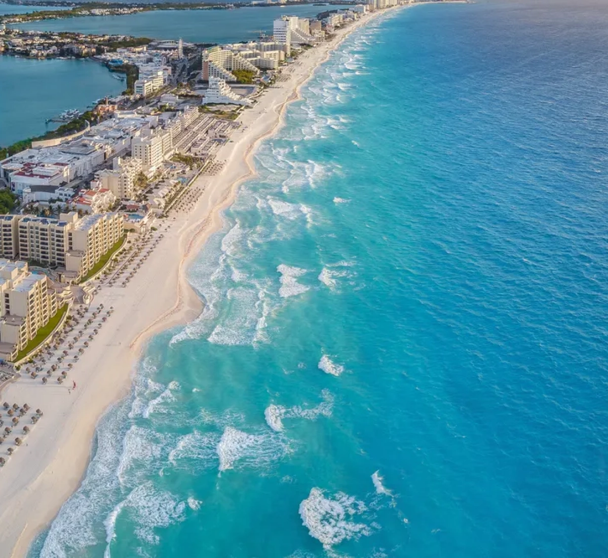 Image-Cancun's-famous-Hotel-Zone-in-Quintana-Roo-M